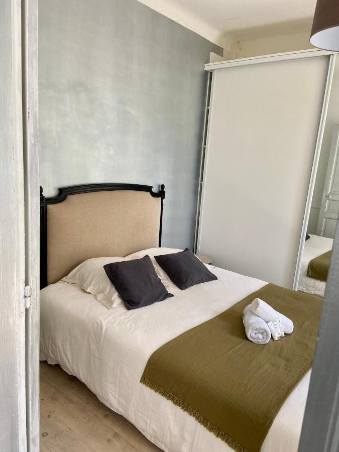 Agreable Maison De Ville Avec Une Belle Terrasse Anglet Luaran gambar